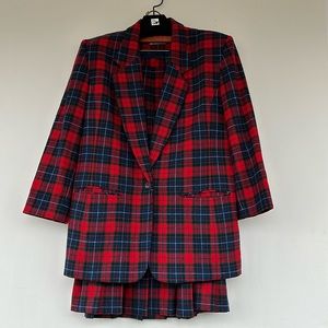 Size 16, Pendleton, Manson Tartan, Vintage 2 piece women’s suit.